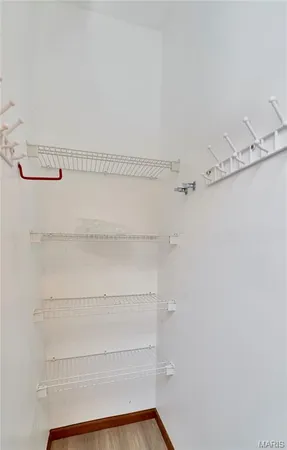 $629,900 | 51 Fox Hollow Lane, Eolia, MO 63344