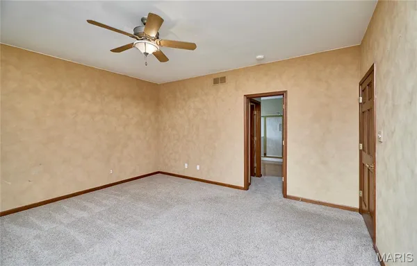 $629,900 | 51 Fox Hollow Lane, Eolia, MO 63344