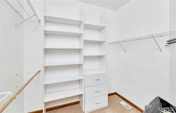 $629,900 | 51 Fox Hollow Lane, Eolia, MO 63344