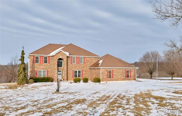 $629,900 | 51 Fox Hollow Lane, Eolia, MO 63344