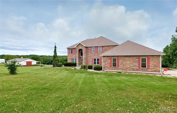 $629,900 | 51 Fox Hollow Lane, Eolia, MO 63344