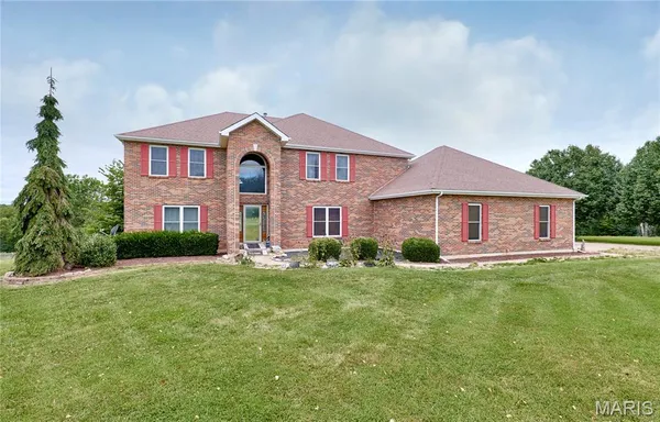 $629,900 | 51 Fox Hollow Lane, Eolia, MO 63344