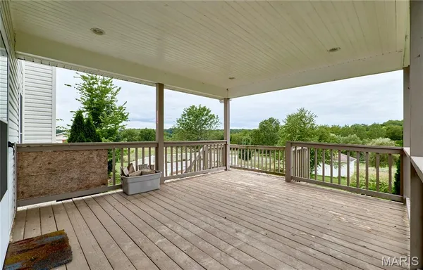 $629,900 | 51 Fox Hollow Lane, Eolia, MO 63344