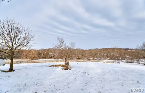 $629,900 | 51 Fox Hollow Lane, Eolia, MO 63344