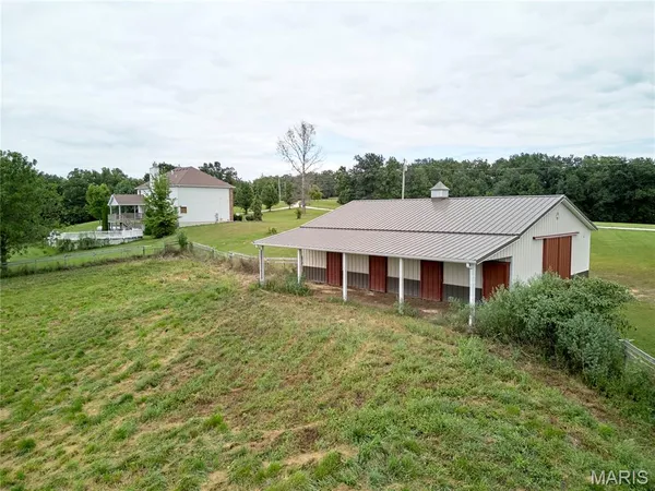 $629,900 | 51 Fox Hollow Lane, Eolia, MO 63344