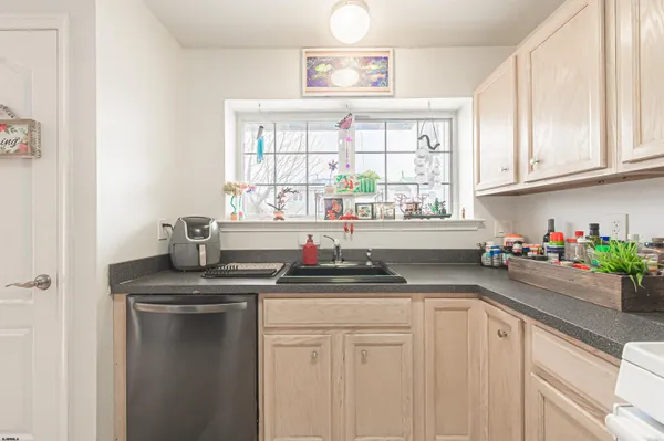 $649,000 | 72 Sailfish Drive, Brigantine, NJ 08203