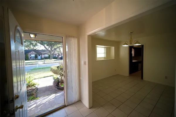 $2,100 | 12510 Bexley Drive, Houston, TX 77099