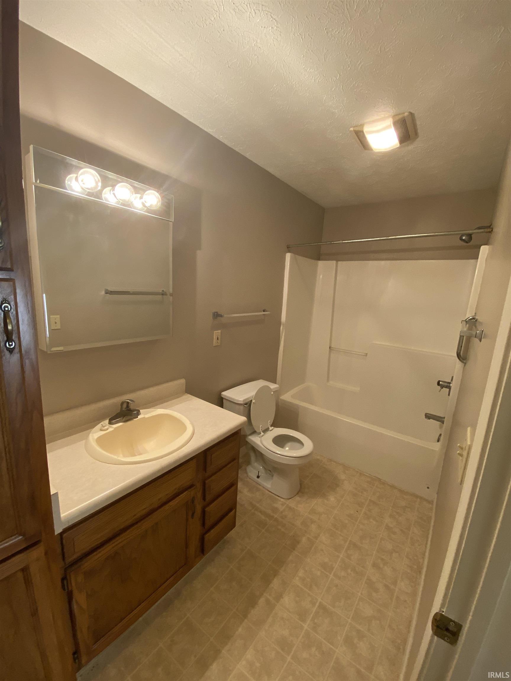 2816 Plaza Lane Lafayette, IN 47909 - Photo 2 of 6