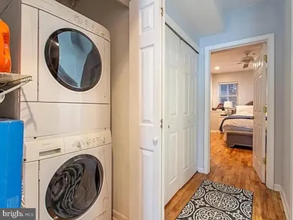 $1,800 | 216-18 Market Street, Unit 3, Philadelphia, PA 19106