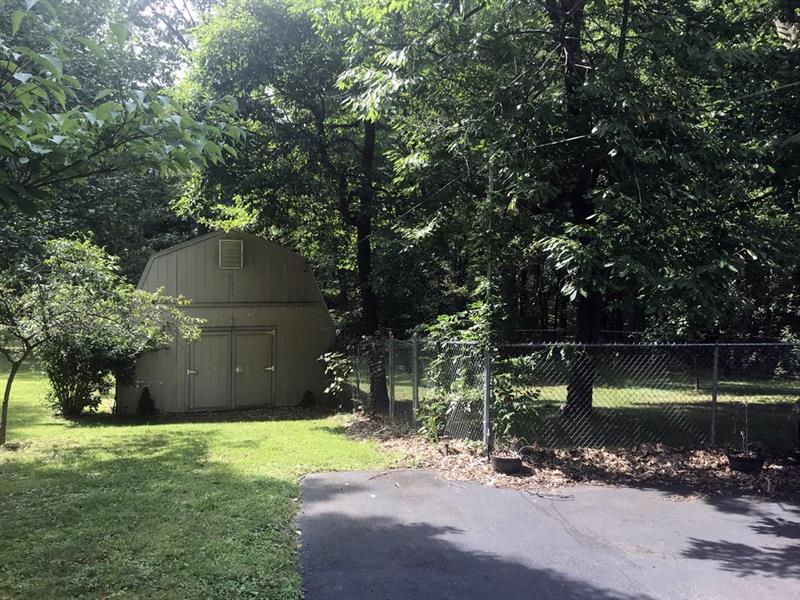 300 Woodcroft Road Baden, PA 15005 - Photo 13 of 17
