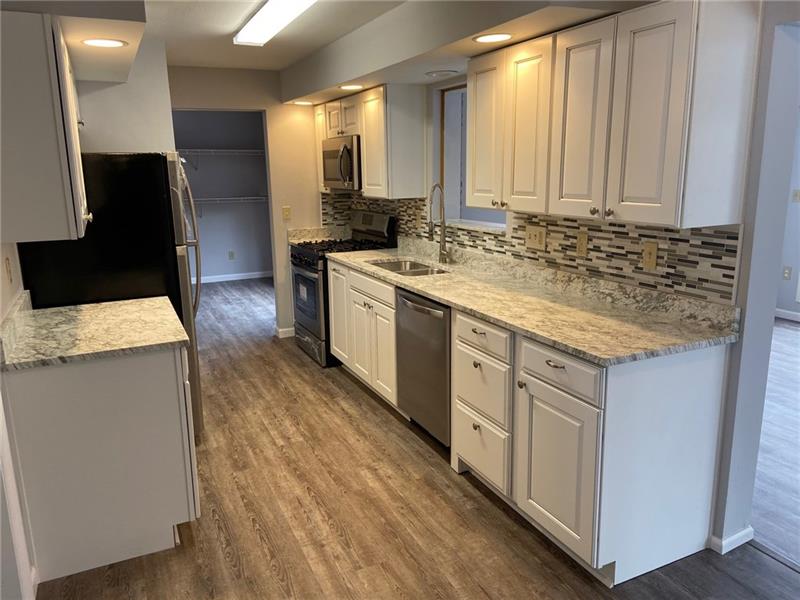 300 Woodcroft Road Baden, PA 15005 - Photo 3 of 17