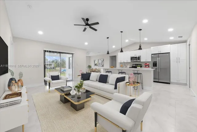 $384,900 | 3202 Southwest 8th Street, Lehigh Acres, FL 33976