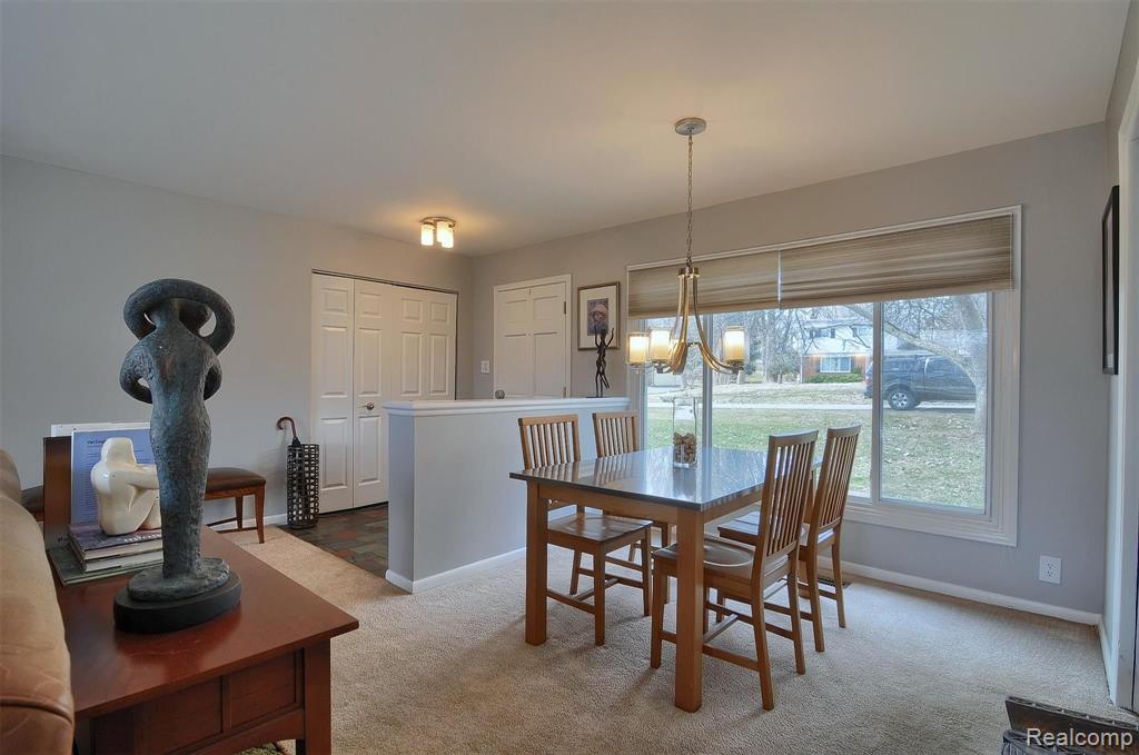 63 East Maryknoll Road Rochester Hills, MI 48309 - Photo 8 of 34