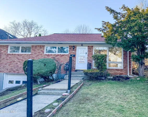 $284,900 | 148 South Allen Street, Albany, NY 12208