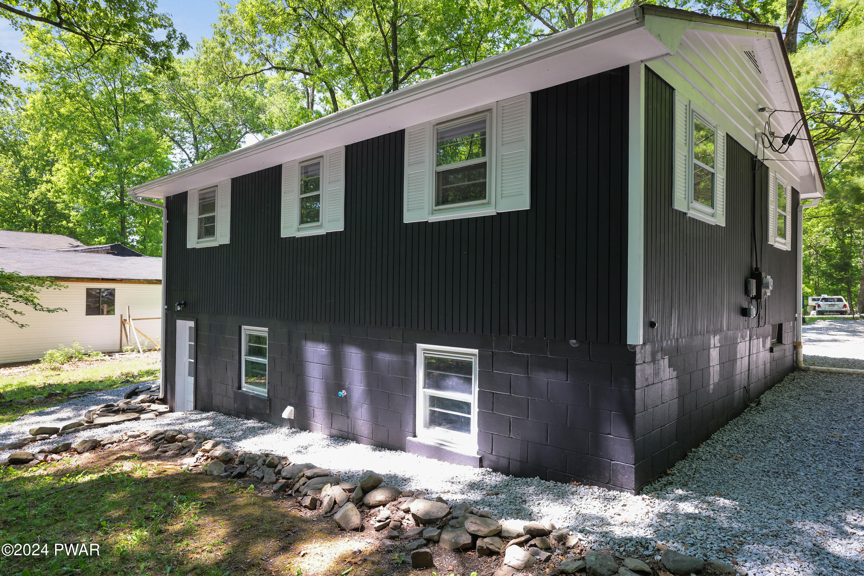 256 Wynding Way Bushkill, PA 18324 - Photo 26 of 32