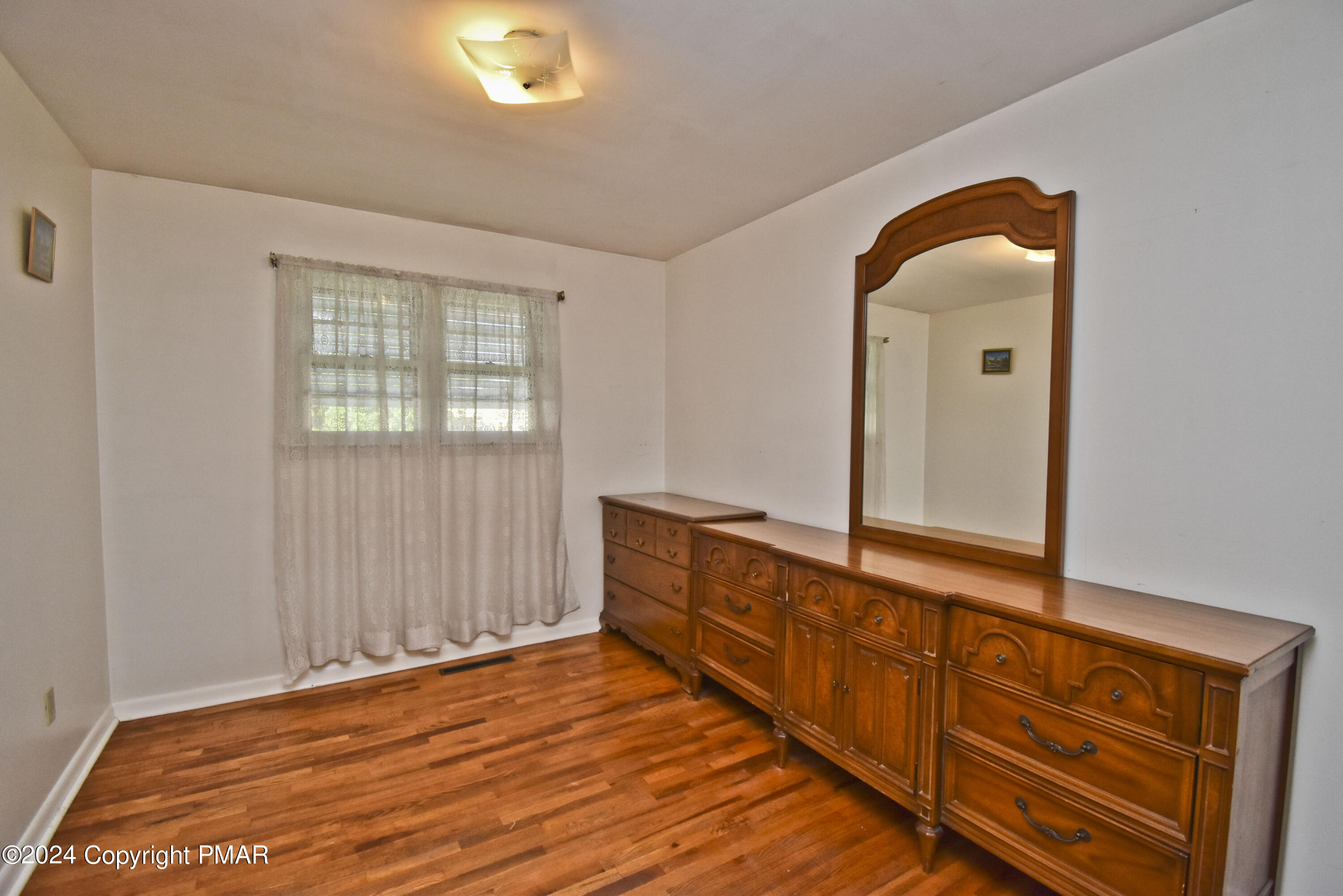 115 Hemlock Road Stroudsburg, PA 18360 - Photo 17 of 44 7 3rd Bed (1)