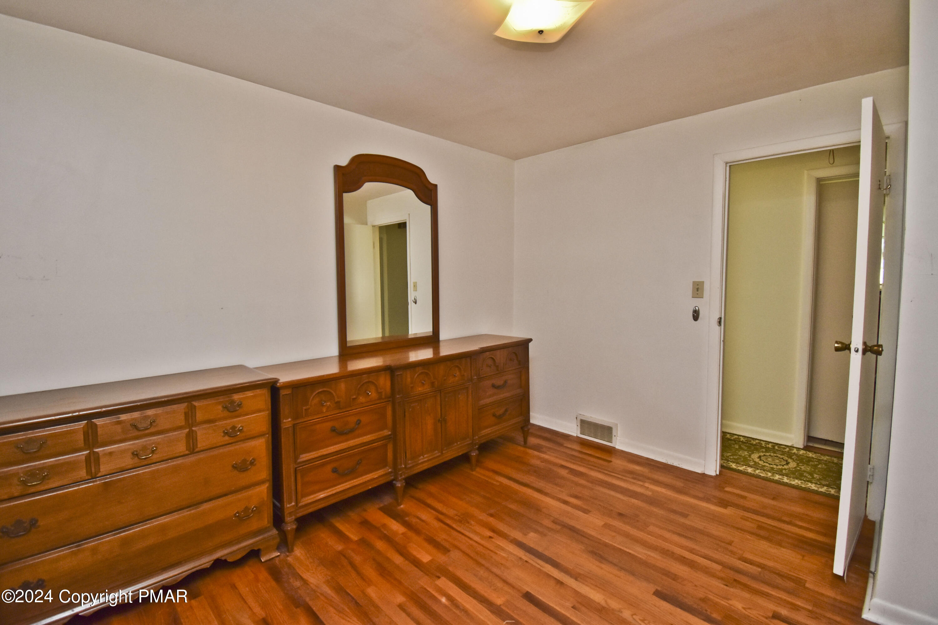 115 Hemlock Road Stroudsburg, PA 18360 - Photo 19 of 44 7 3rd Bed (3)