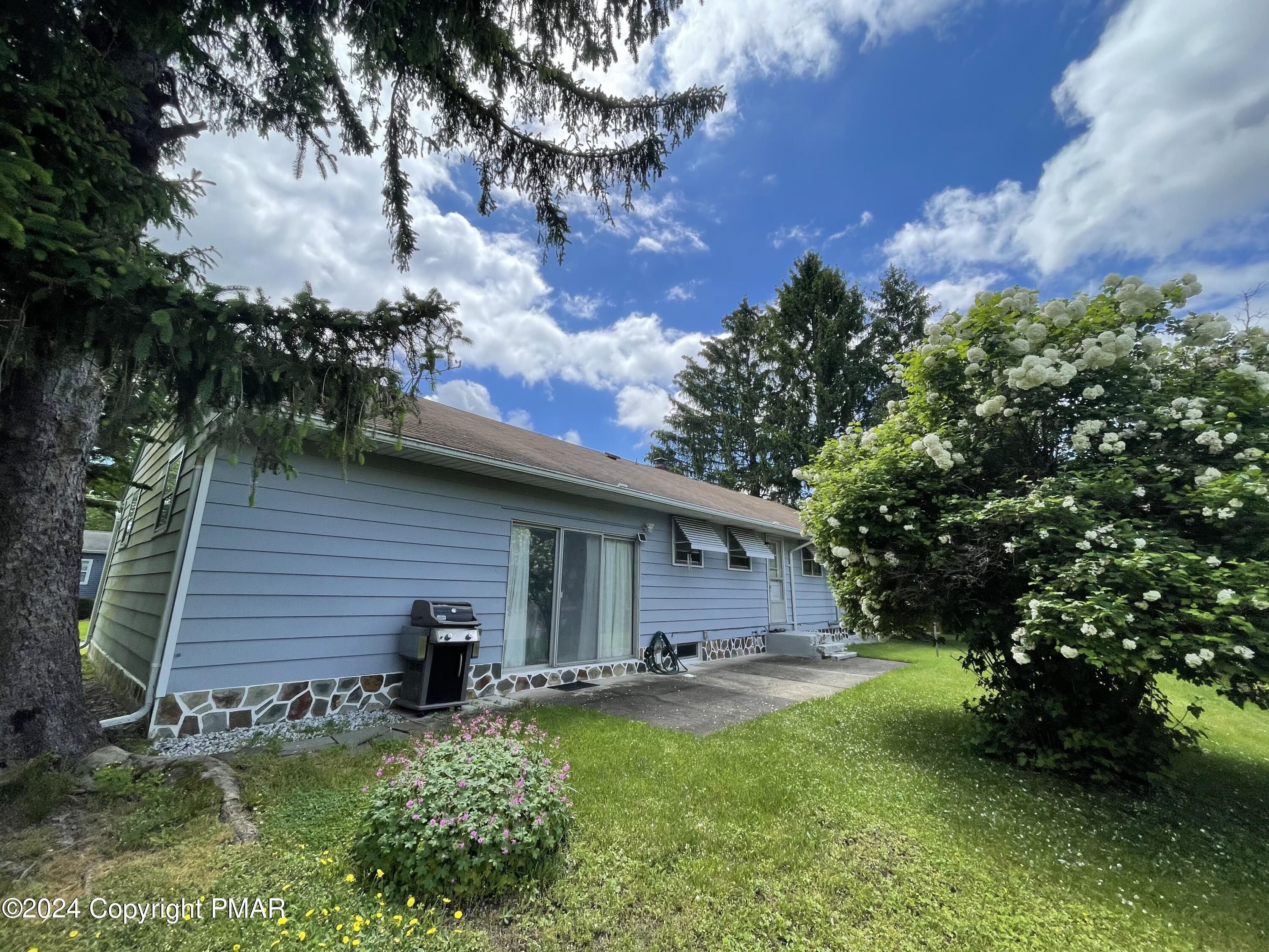 115 Hemlock Road Stroudsburg, PA 18360 - Photo 35 of 44 Photos From Seller (3)