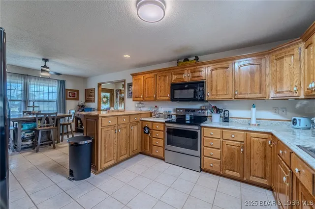 $315,000 | 23380 Redwing Lane, Lebanon, MO 65536