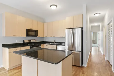 $499,900 | 2127 West Rice Street, Unit 3E, Chicago, IL 60622