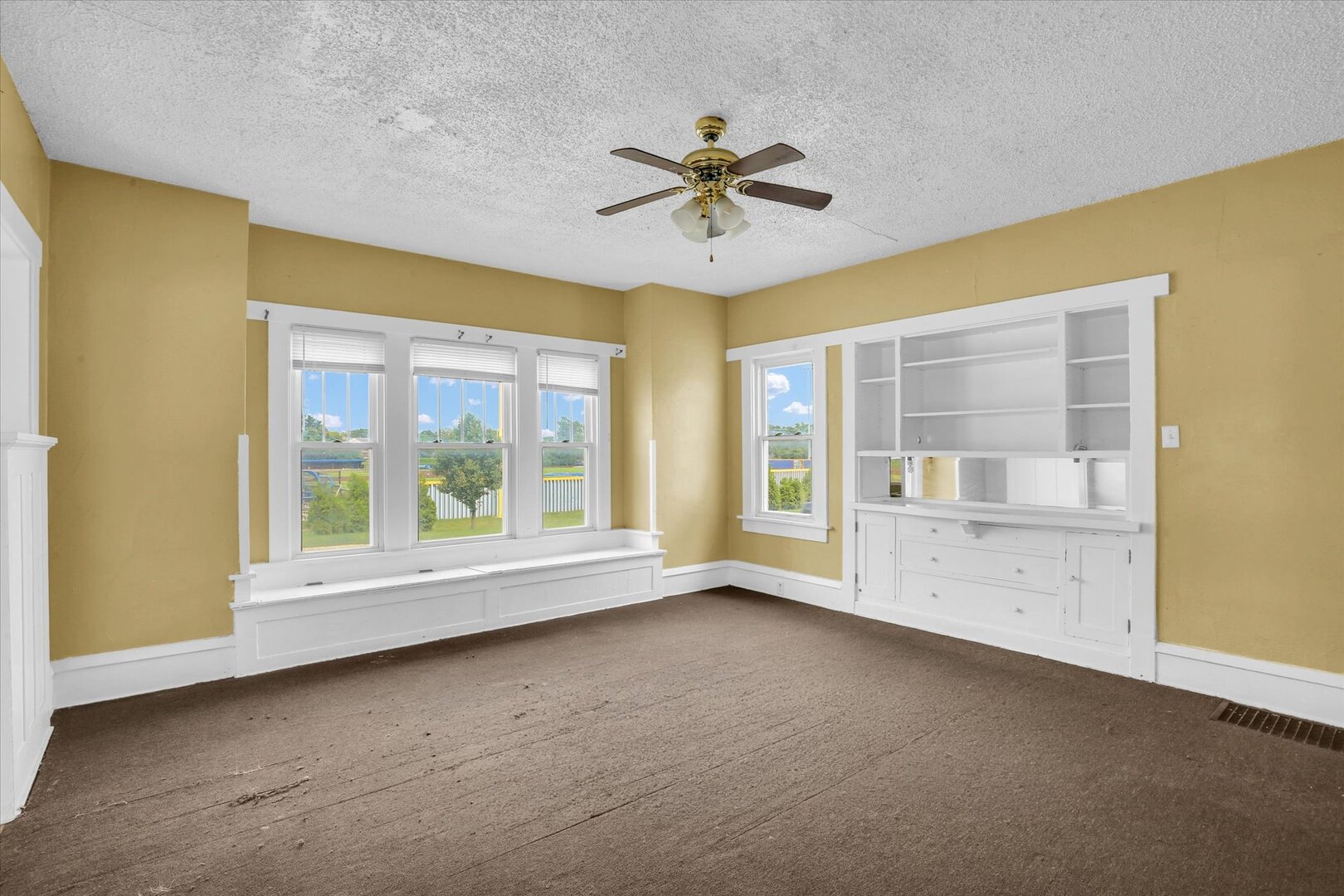 1305 West Macon Street Decatur, IL 62522 - Photo 9 of 37