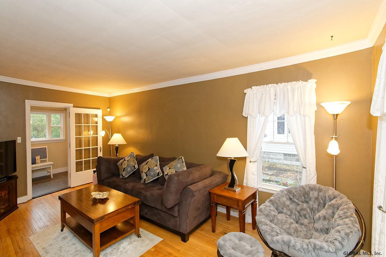 1356 Valencia Road Niskayuna, NY 12309 - Photo 11 of 34 Photo 11