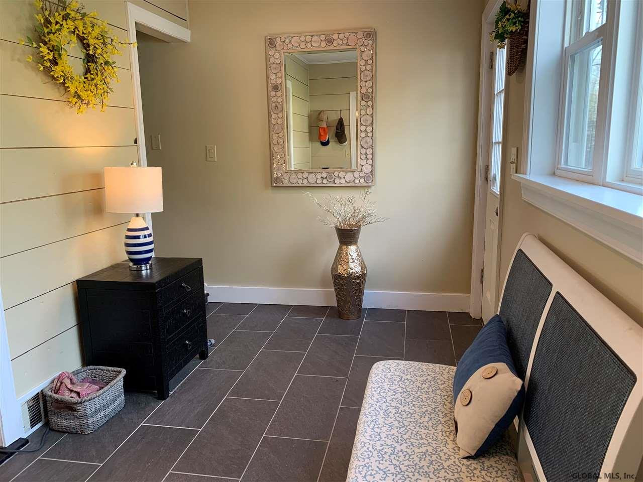 1356 Valencia Road Niskayuna, NY 12309 - Photo 17 of 34 Photo 17