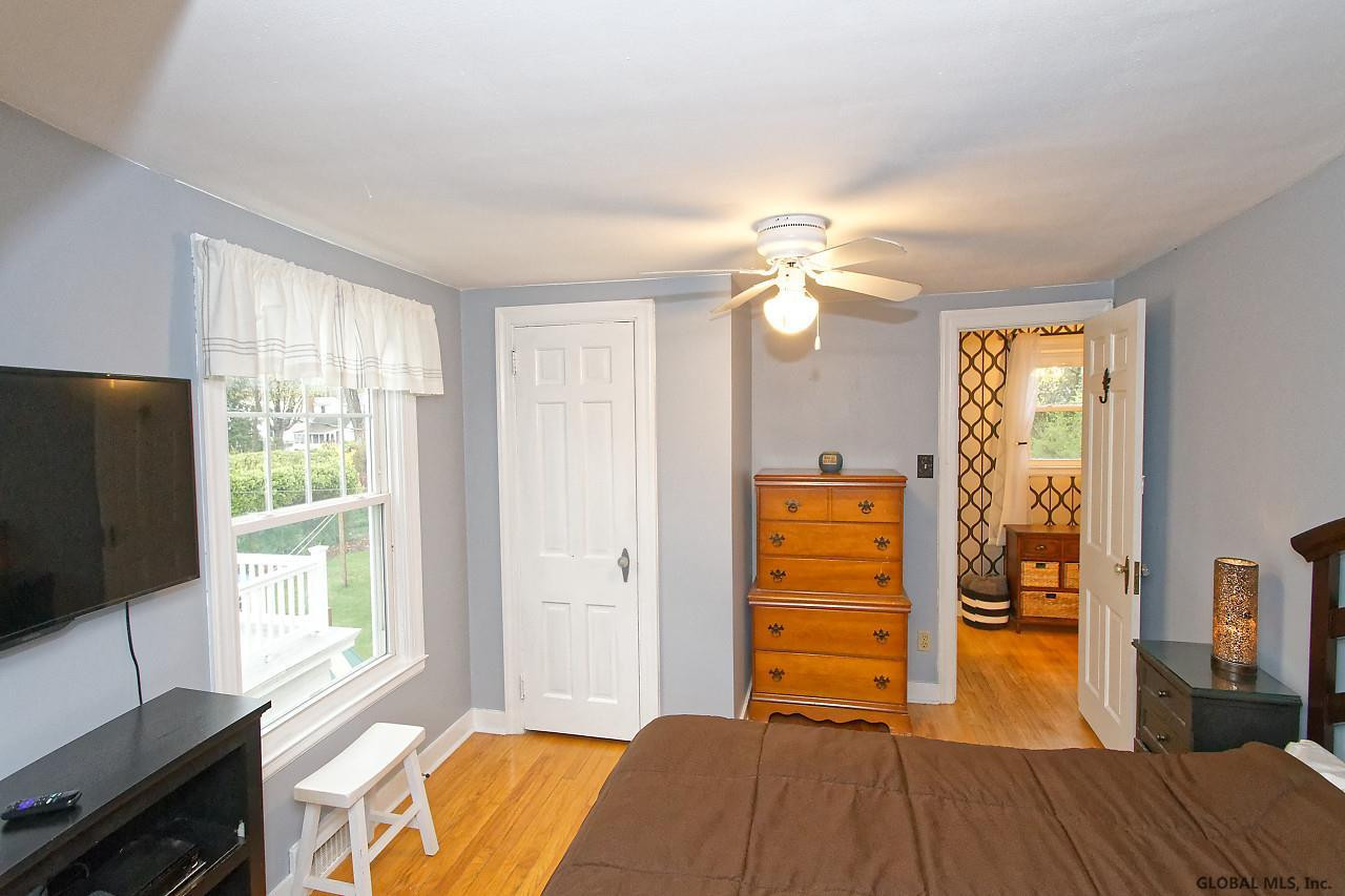1356 Valencia Road Niskayuna, NY 12309 - Photo 20 of 34 Photo 20