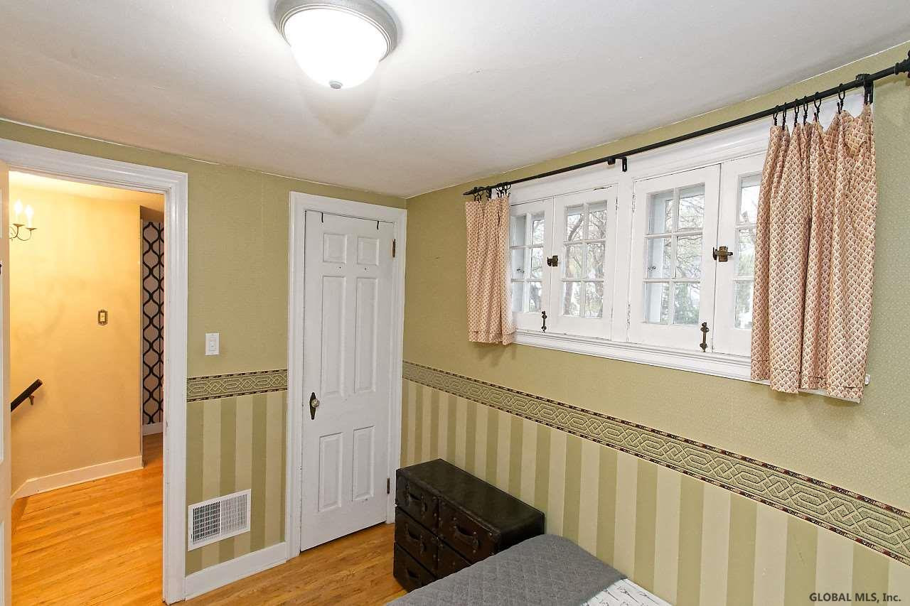 1356 Valencia Road Niskayuna, NY 12309 - Photo 22 of 34 Photo 22