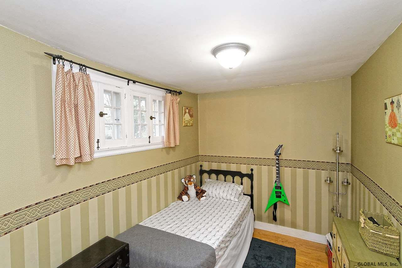 1356 Valencia Road Niskayuna, NY 12309 - Photo 23 of 34 Photo 23