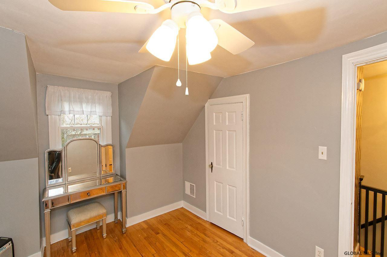 1356 Valencia Road Niskayuna, NY 12309 - Photo 25 of 34 Photo 25