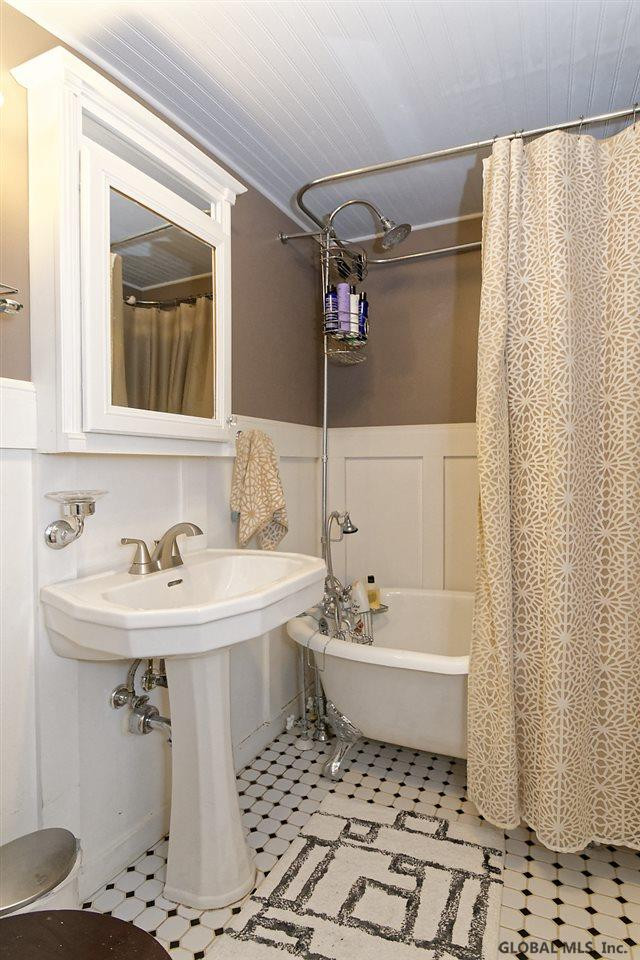1356 Valencia Road Niskayuna, NY 12309 - Photo 26 of 34 Photo 26