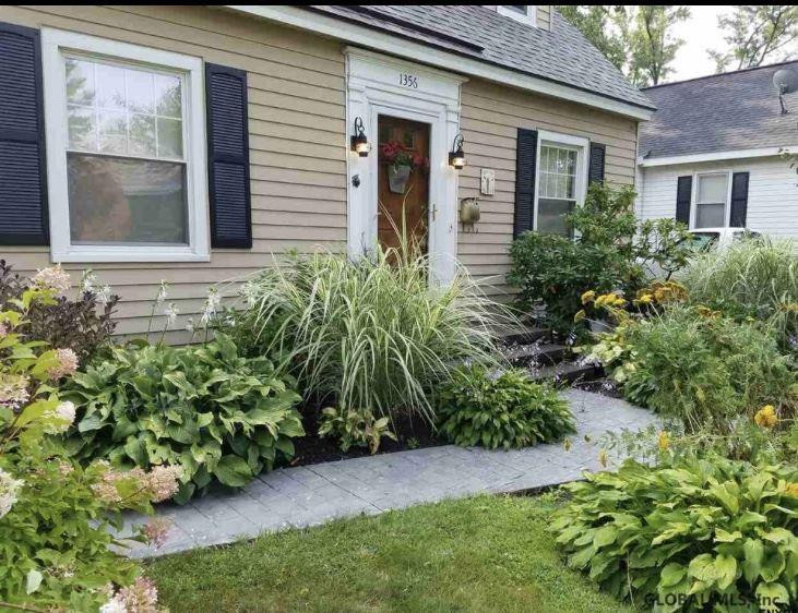 1356 Valencia Road Niskayuna, NY 12309 - Photo 3 of 34 Photo 3