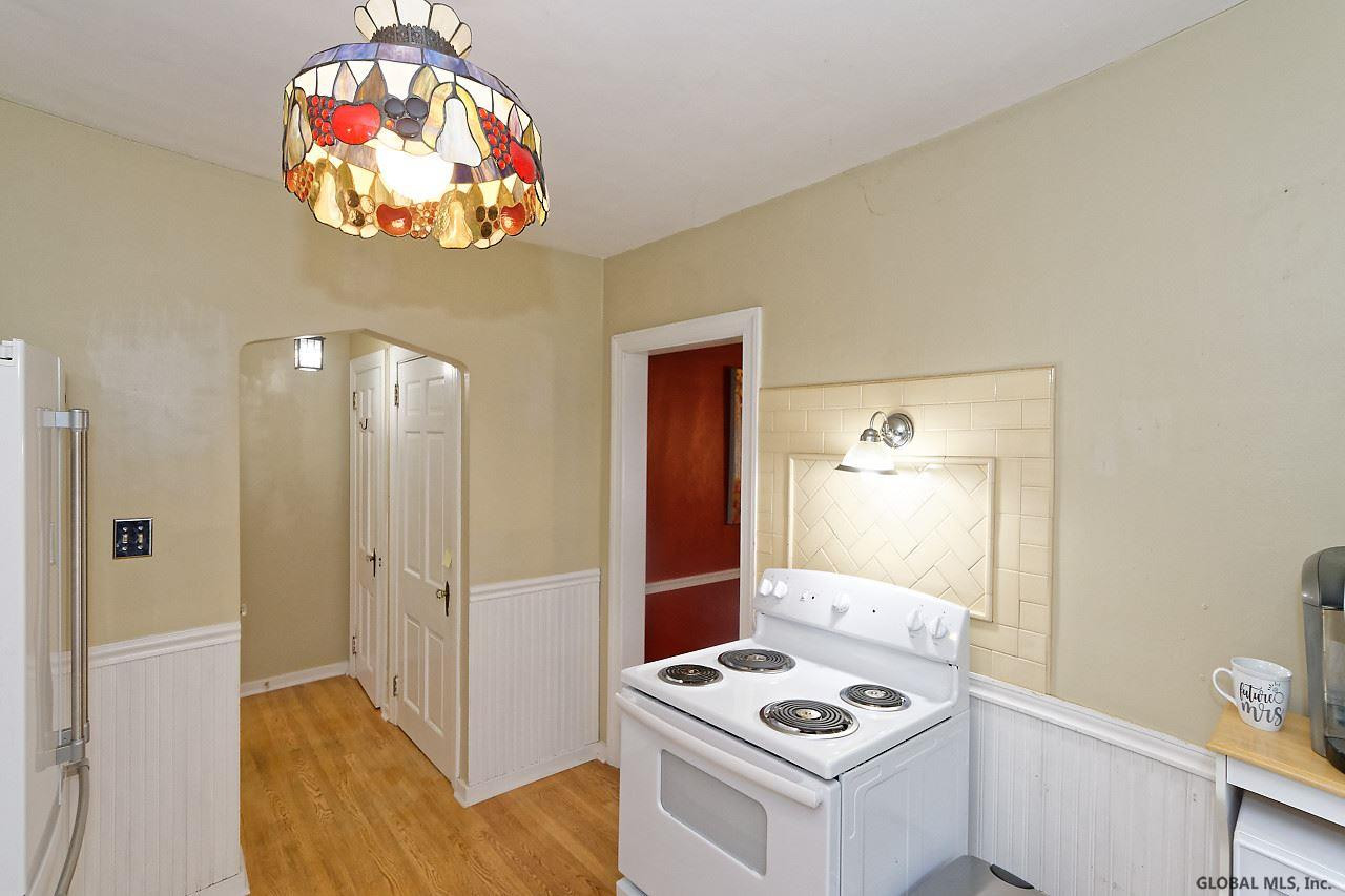 1356 Valencia Road Niskayuna, NY 12309 - Photo 6 of 34 Photo 6