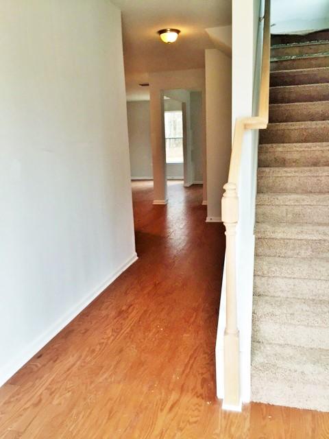166 Hickory Ridge Way Summerville, SC 29483 - Photo 3 of 40 Foyer