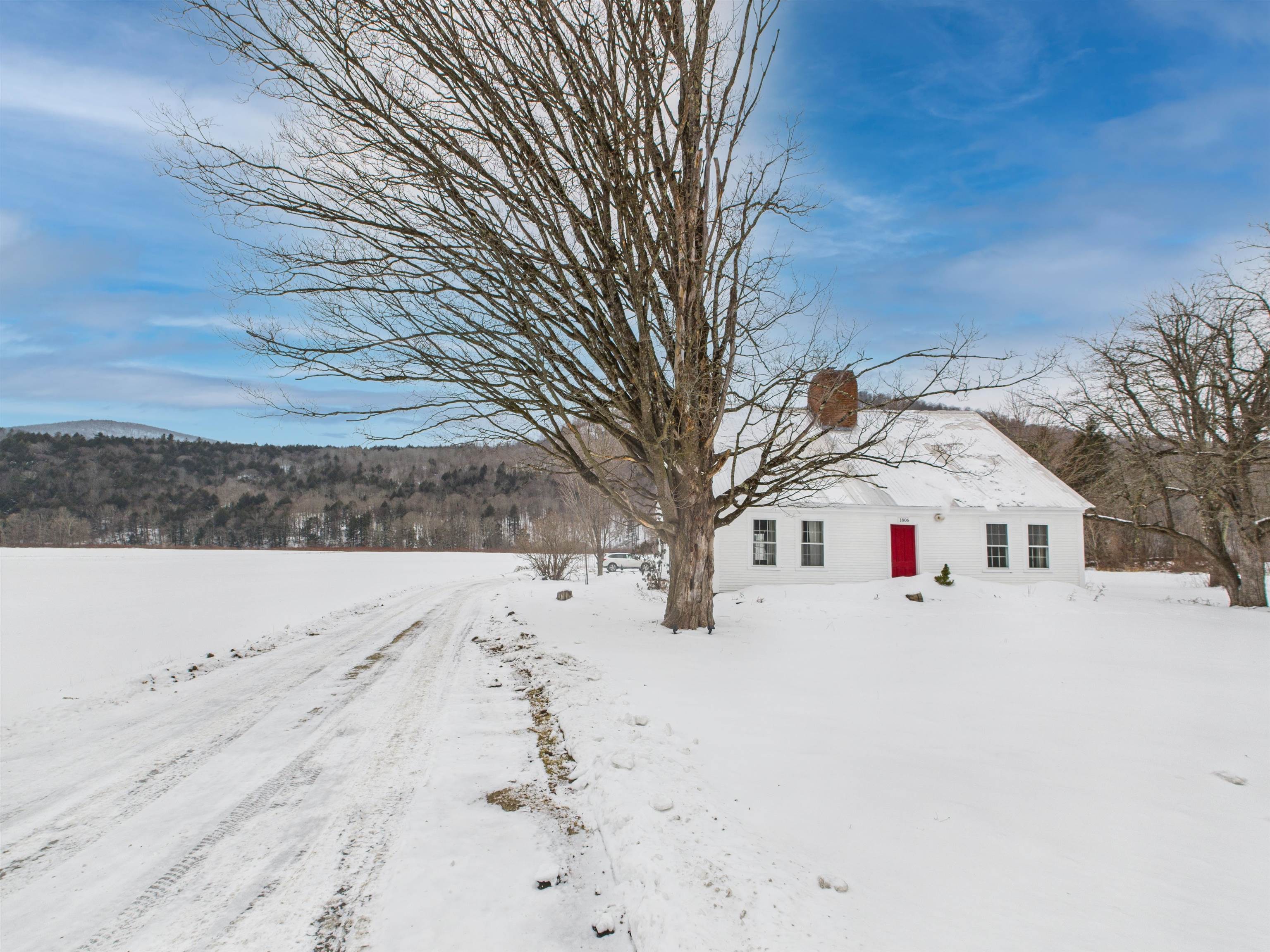 1806 Vermont Rte 100 Rochester, VT 05767 - Photo 2 of 58