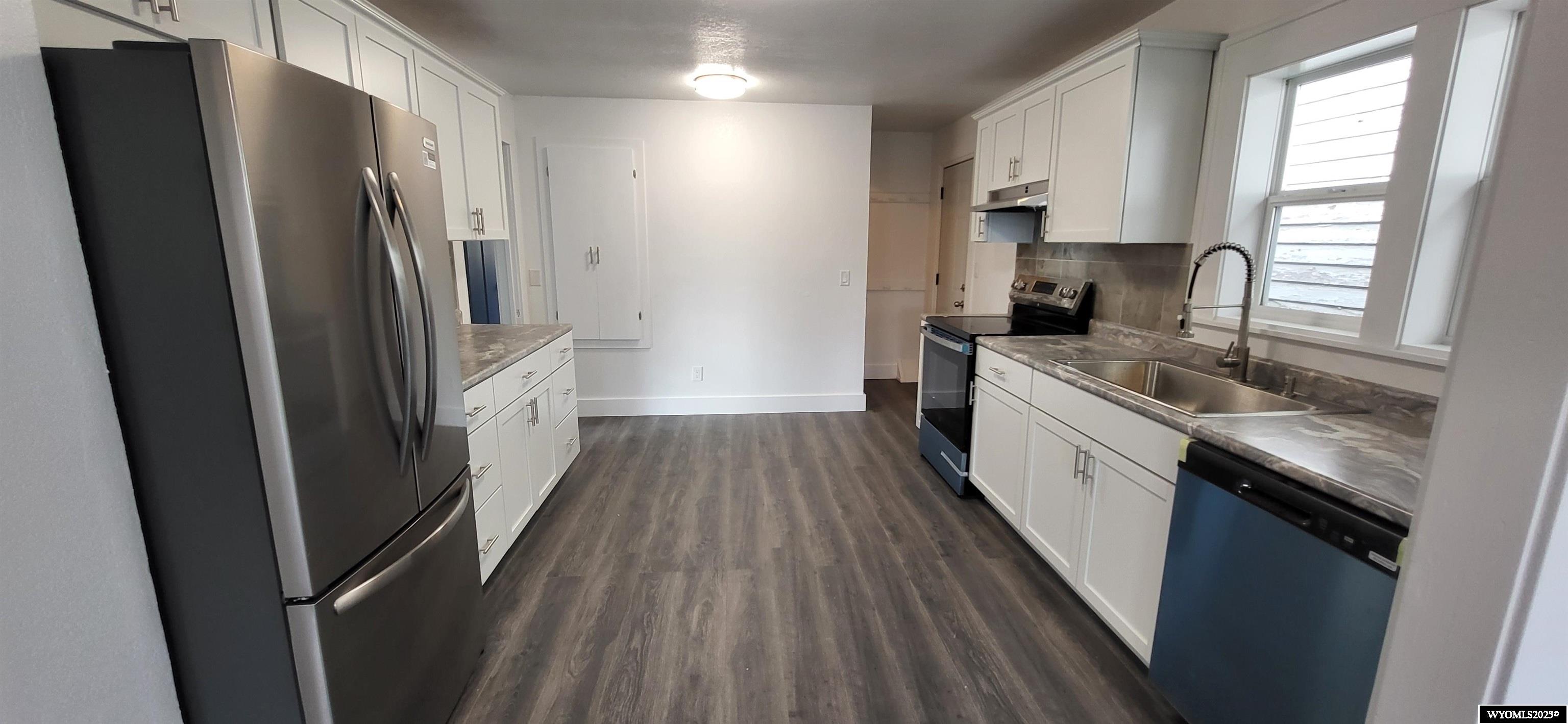 623 West Buffalo Street Rawlins, WY 82301 - Photo 16 of 36