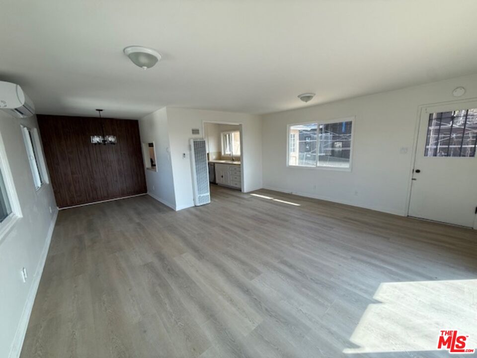 3237 Midvale Avenue Los Angeles, CA 90034 - Photo 9 of 20