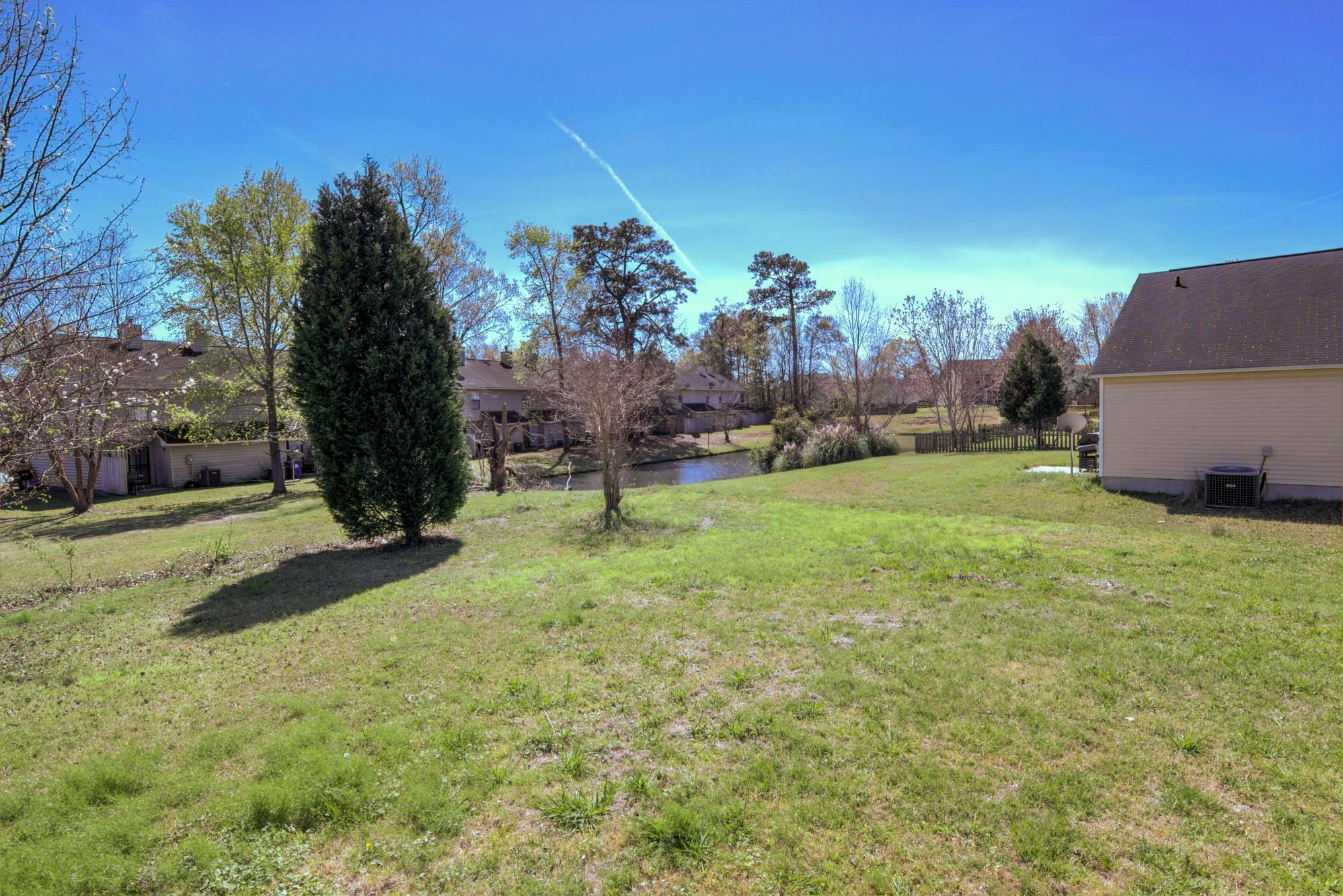 2449 Melville Road North Charleston, SC 29406 - Photo 6 of 28 06