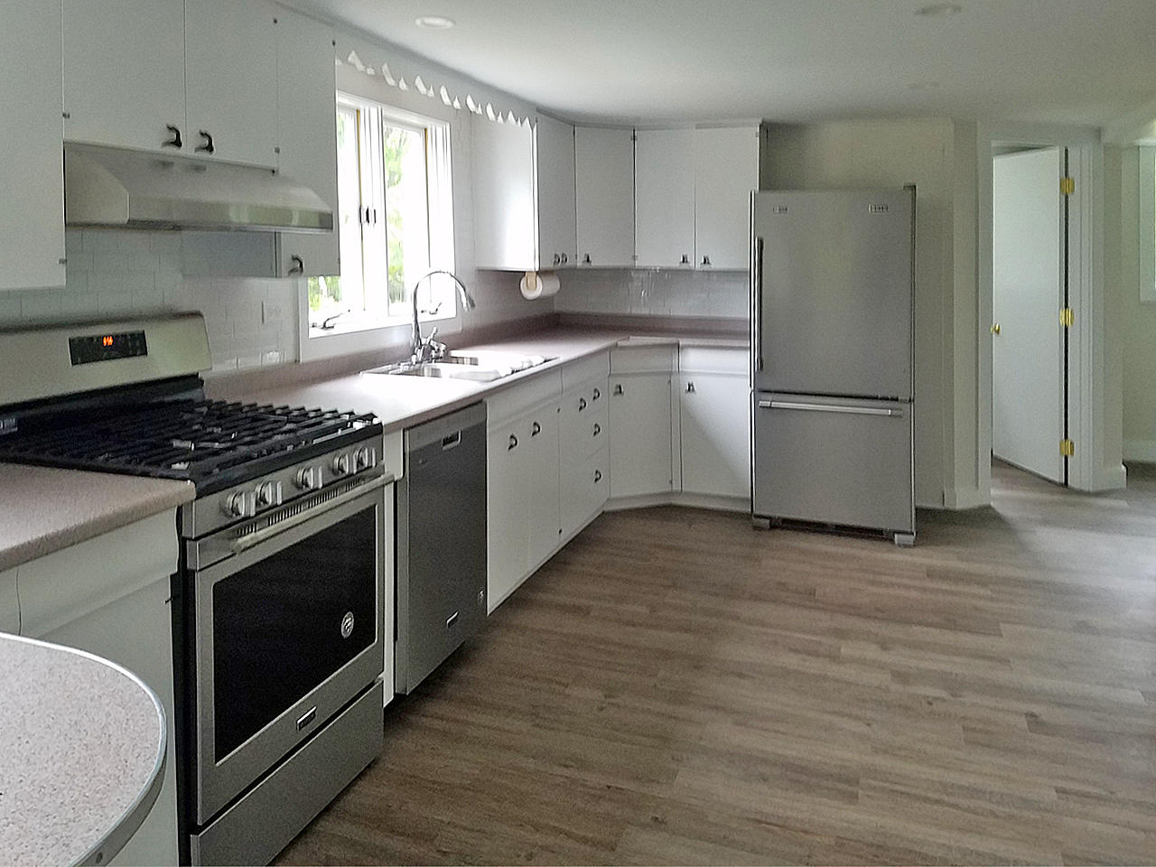 65 Middle Road South Bristol, ME 04568 - Photo 7 of 14 Kitchen1280