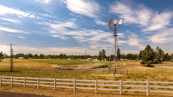 $899,000 | 12504 North Fairview Road, Mead, WA 99021