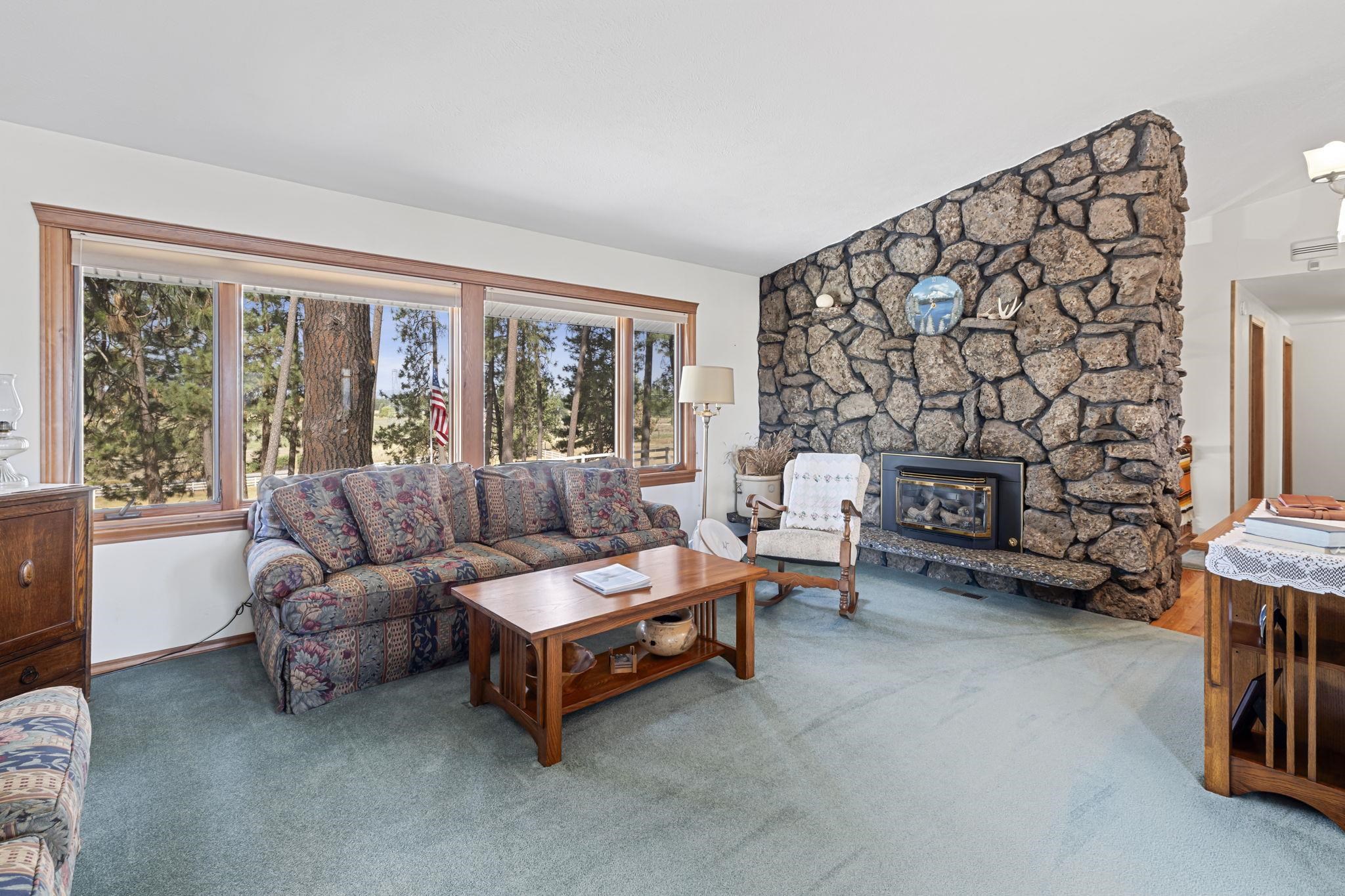 12504 North Fairview Road Mead, WA 99021 - Photo 13 of 50