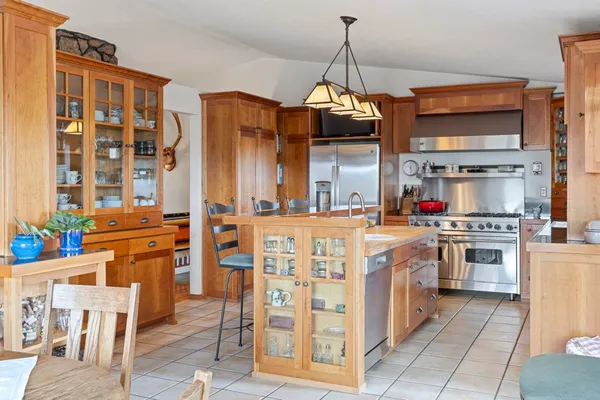 $899,000 | 12504 North Fairview Road, Mead, WA 99021