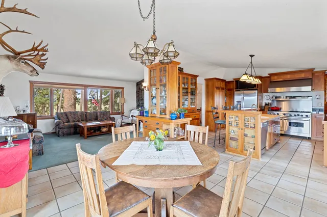 $899,000 | 12504 North Fairview Road, Mead, WA 99021