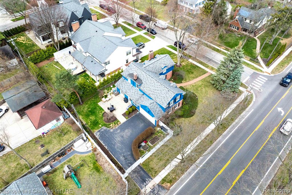 1088 Rivenoak Street Birmingham, MI 48009 - Photo 42 of 45 Gallery Image 42