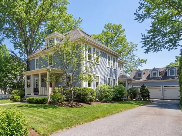 $2,999,000 | 33 Everett Street, Concord, MA 01742