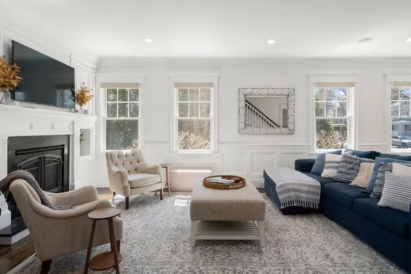 $2,999,000 | 33 Everett Street, Concord, MA 01742
