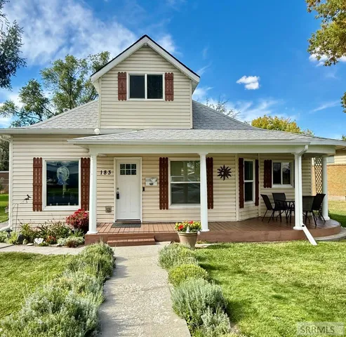 $278,000 | 183 North Oak Street, Blackfoot, ID 83221