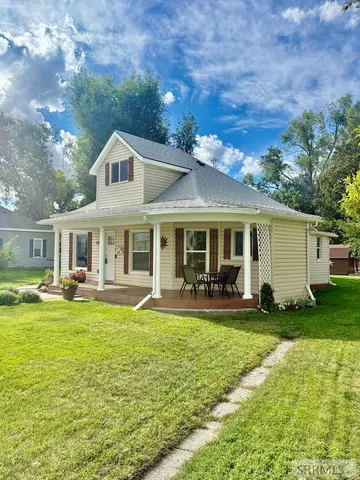 $278,000 | 183 North Oak Street, Blackfoot, ID 83221