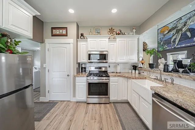 $278,000 | 183 North Oak Street, Blackfoot, ID 83221